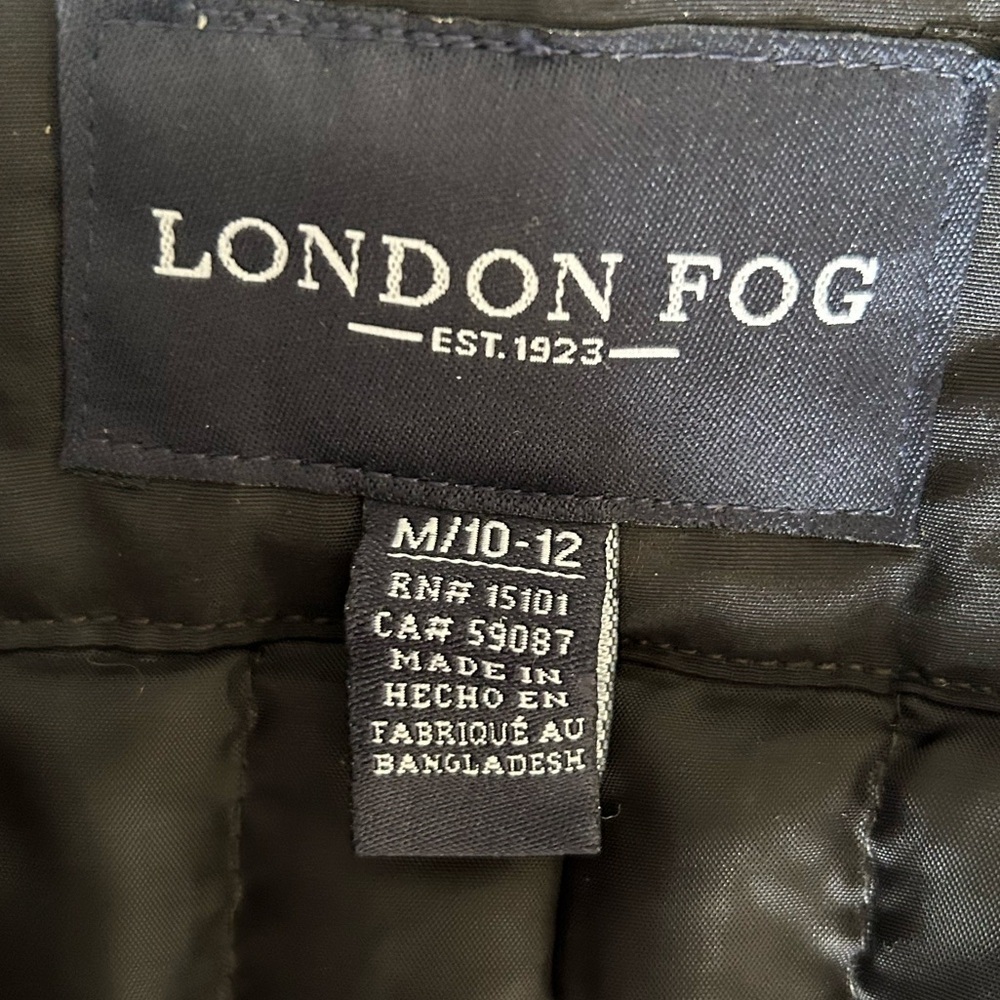 London fog, black snow, bibs youth size medium, ski Lodge, outdoor cozy - Picture 6 of 7